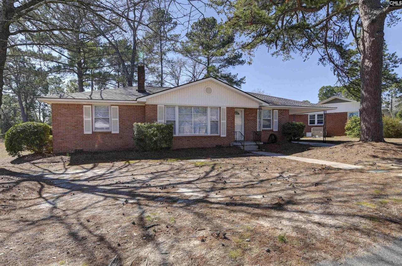 1813 Fairlawn Circle - Photo 1