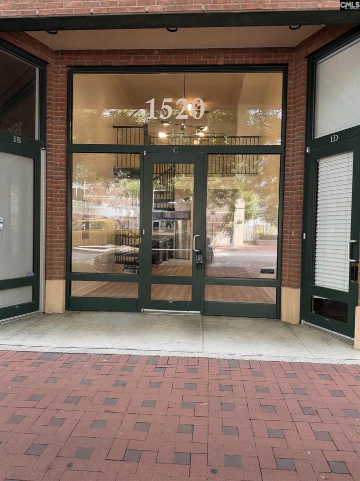 1520 Main Street 1C - Photo 1