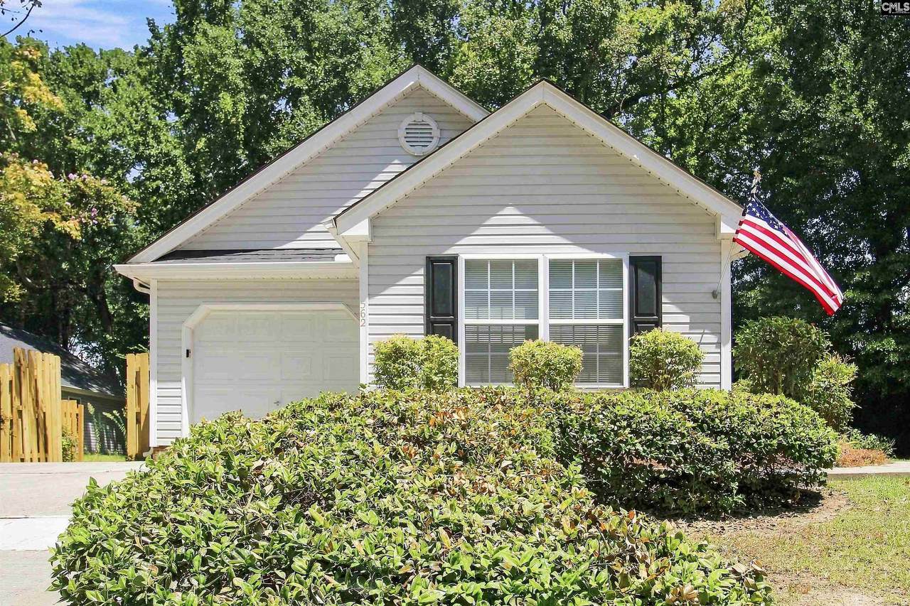 562 Chisolm Way - Photo 1
