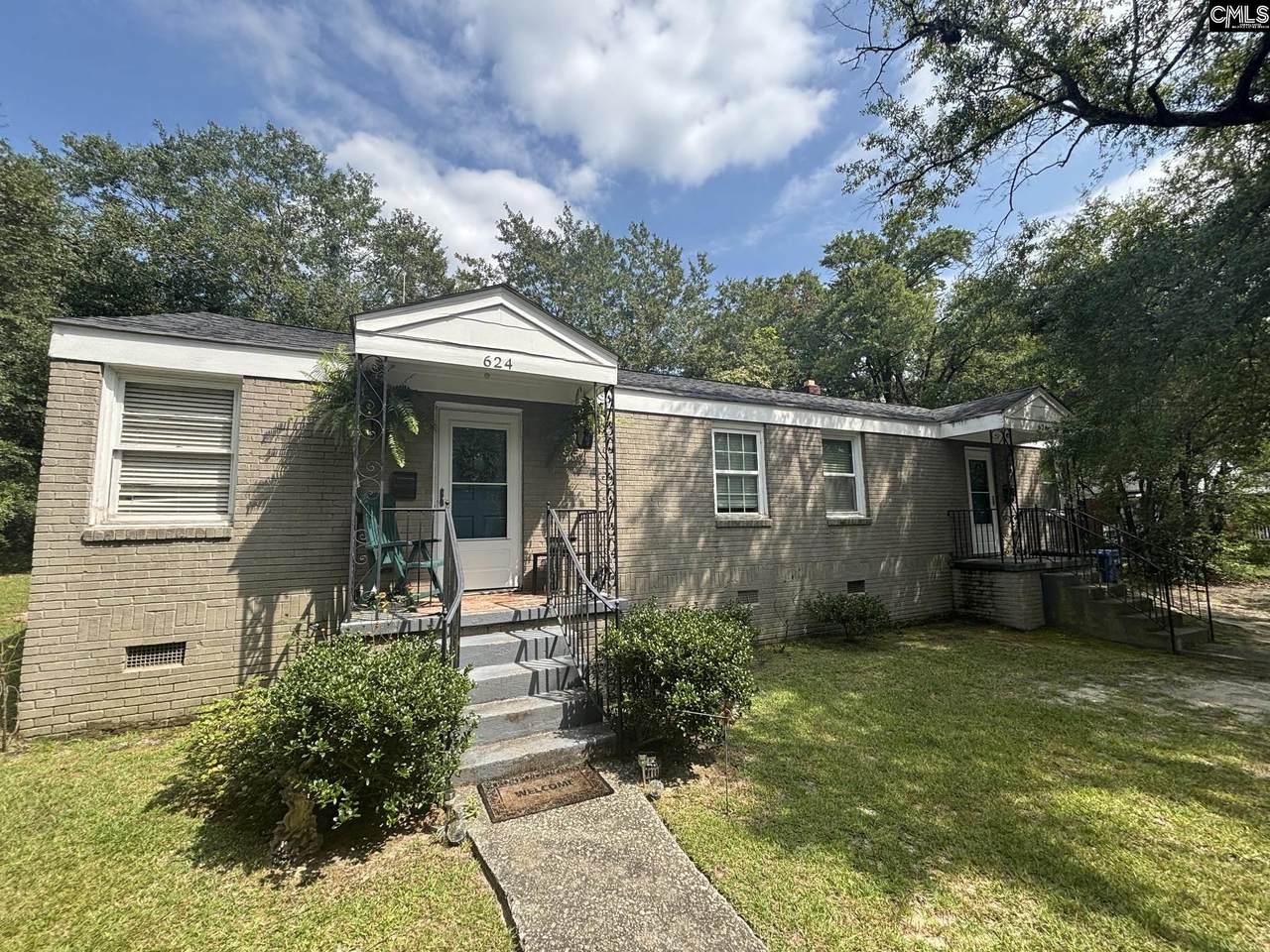 624 Waccamaw Avenue - Photo 1