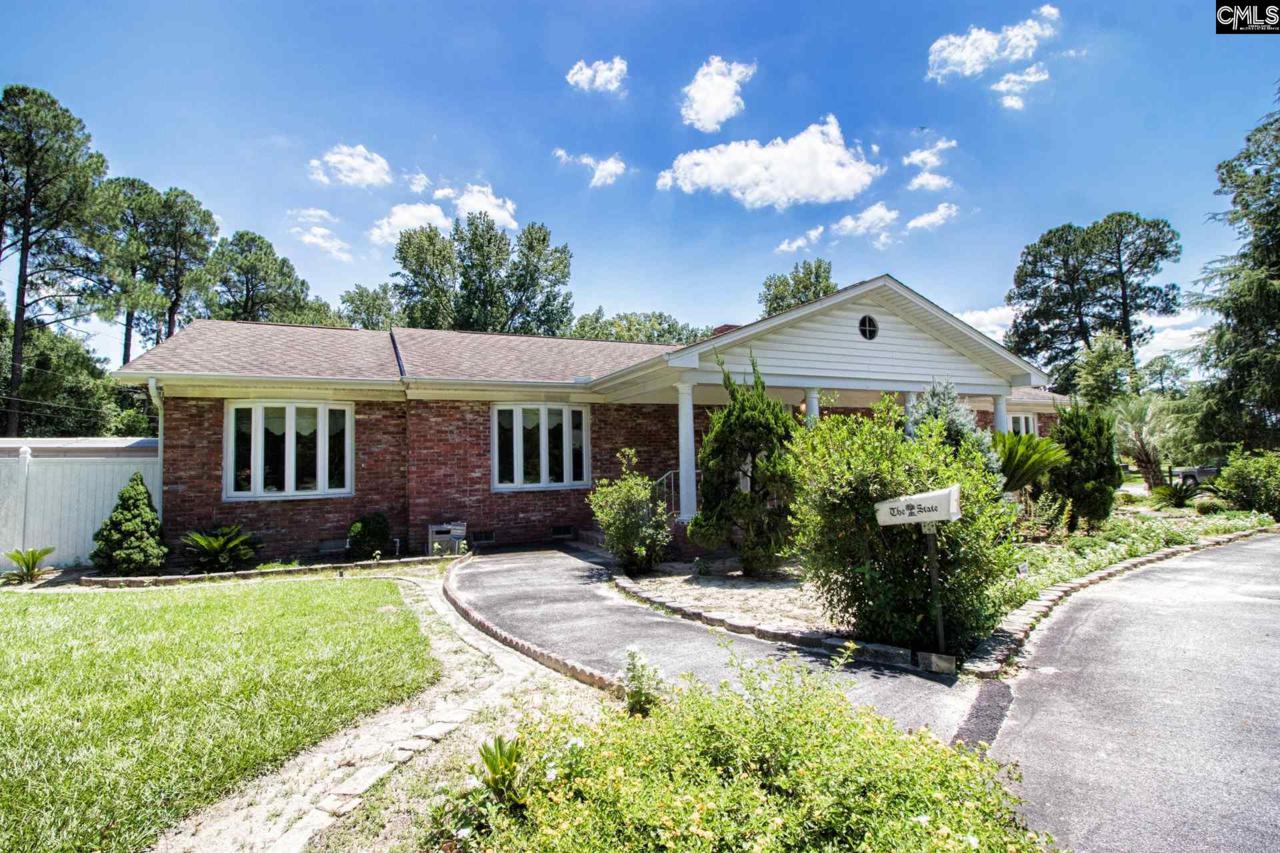 900 Kenmore Drive - Photo 1