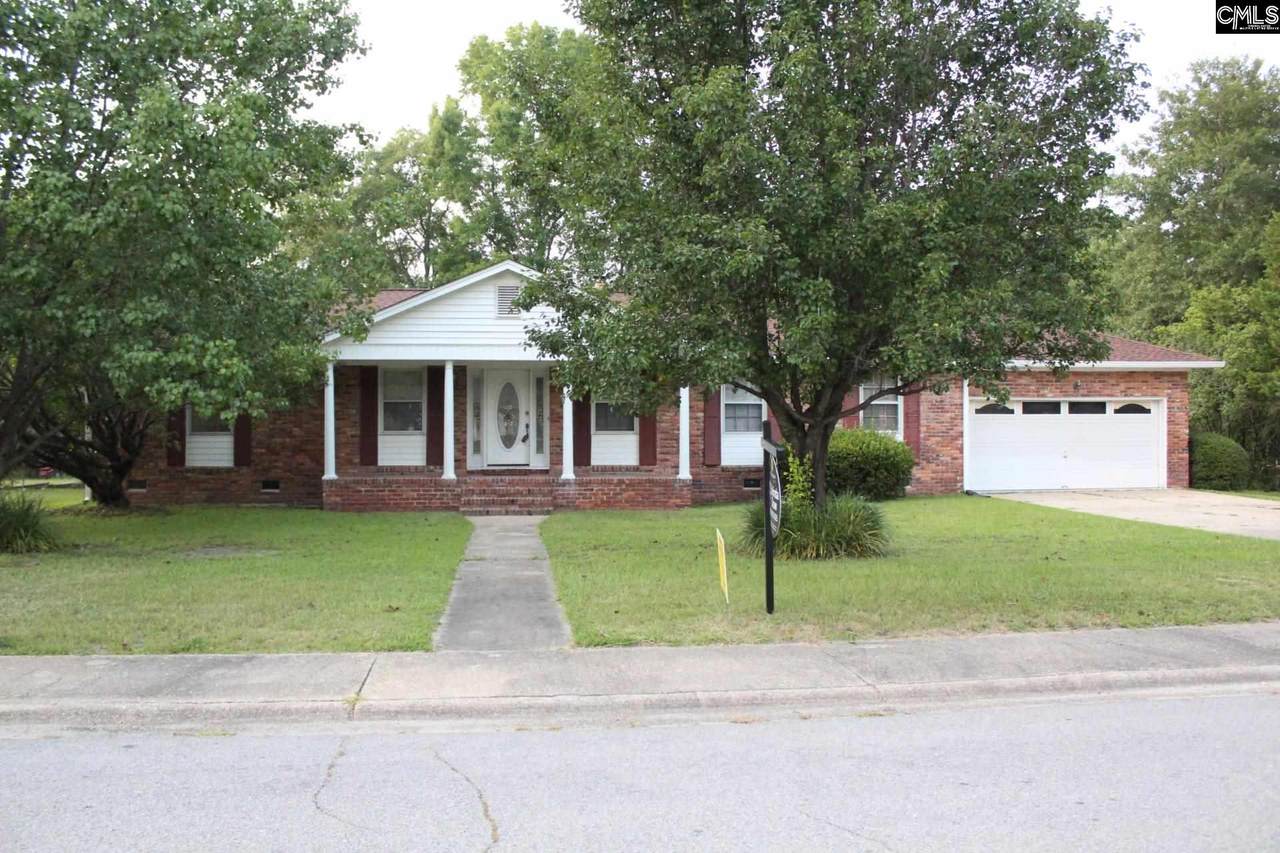 700 Wellington Drive - Photo 1