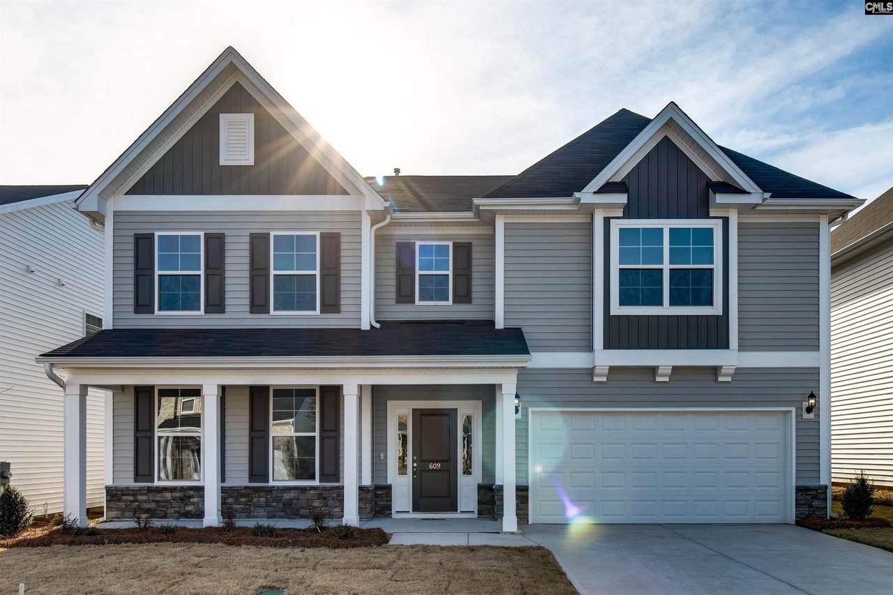 609 Hiawatha Drive - Photo 1