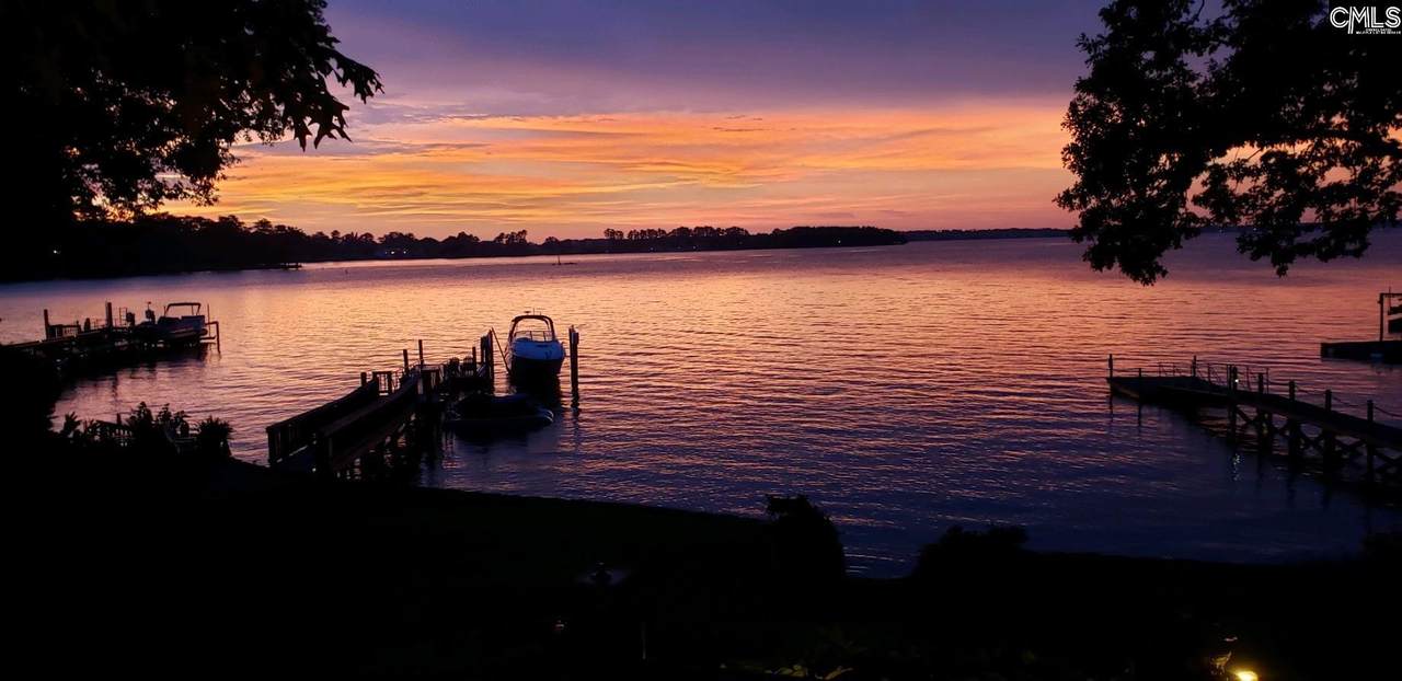 131 West Circle Drive - Photo 1