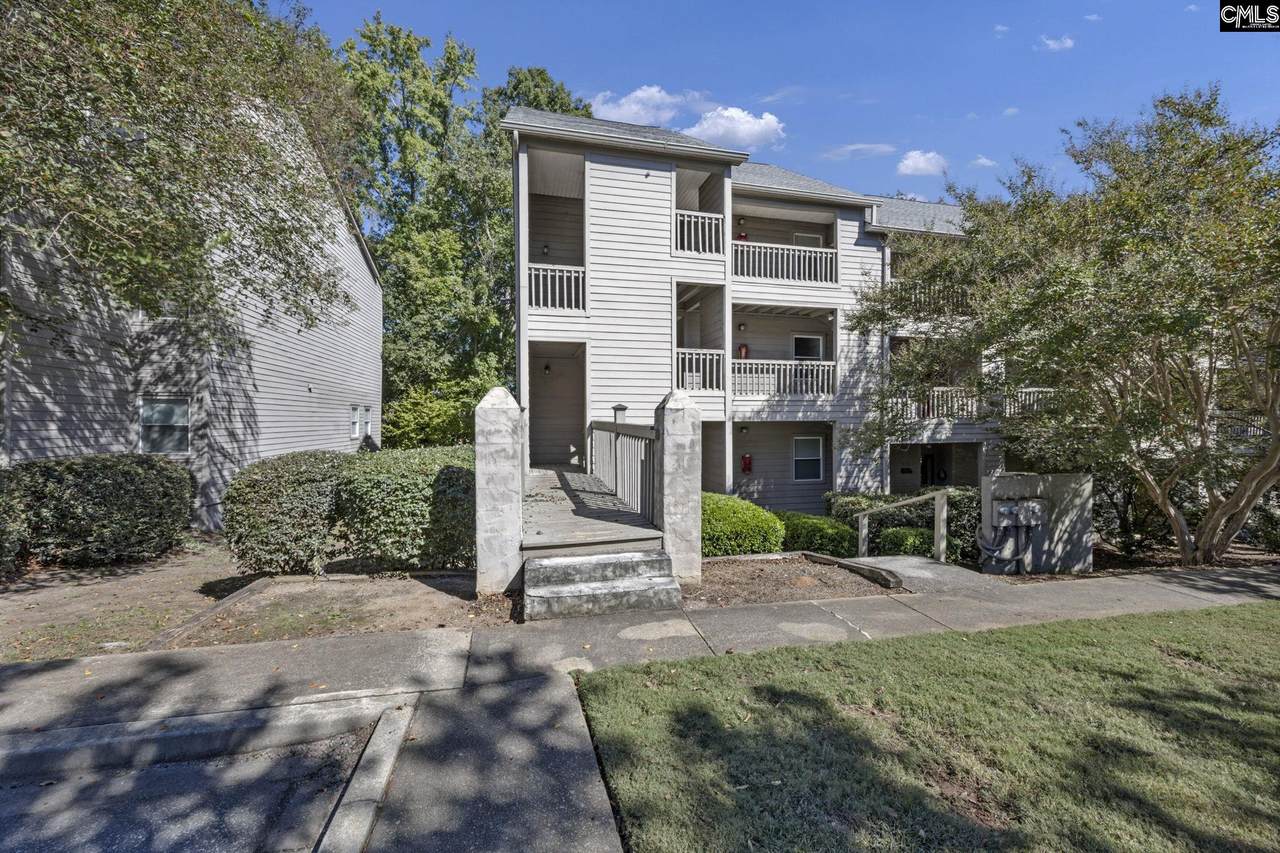 121 Edgewater - Photo 1