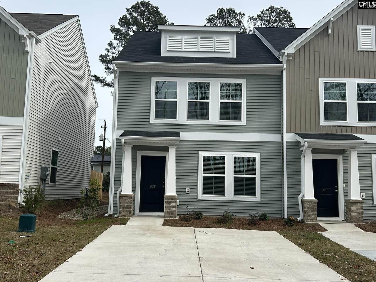 809 Coburg Lane - Photo 1