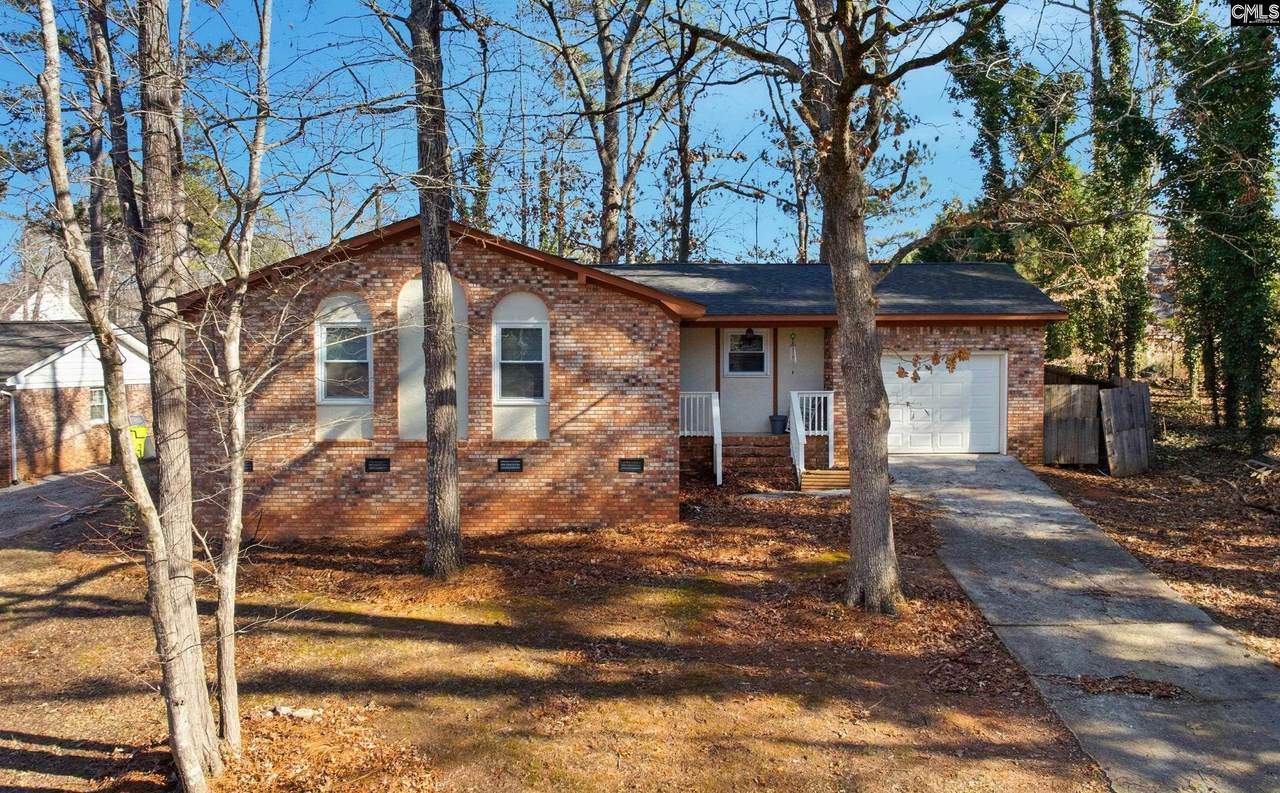 204 Ashwood Drive - Photo 1