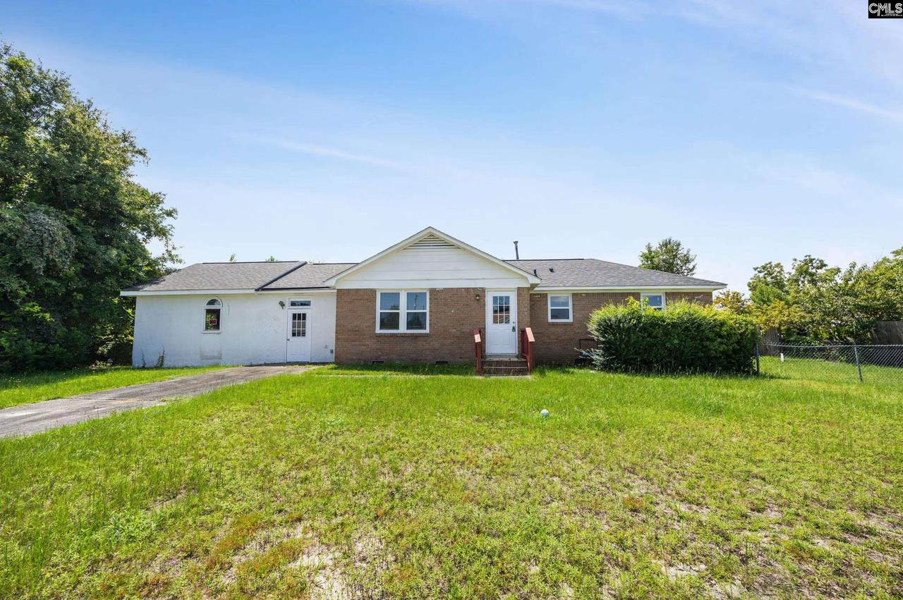 109 Lisa Drive - Photo 1