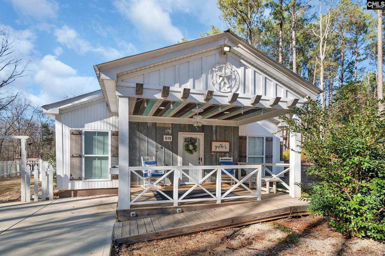 619 Hubbard Drive - Photo 1