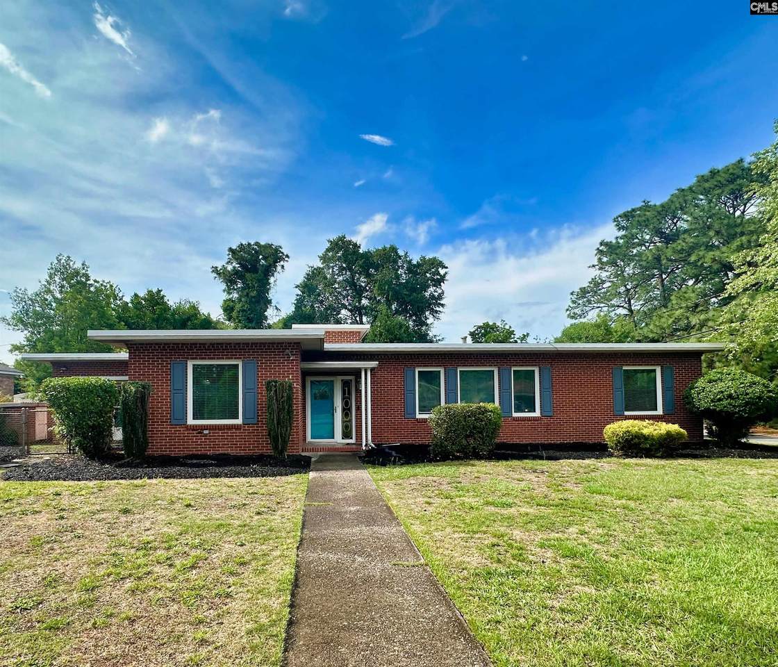 1000 Evergreen Avenue - Photo 1