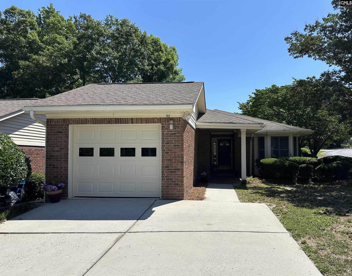702 Teakwood Court - Photo 1