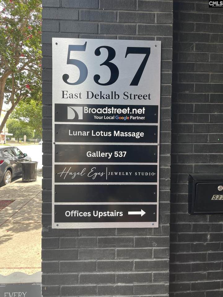 537 Dekalb Street - Photo 1