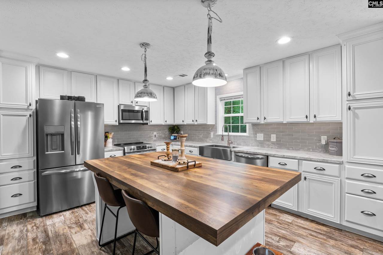 1629 Old Stagecoach Road - Photo 1