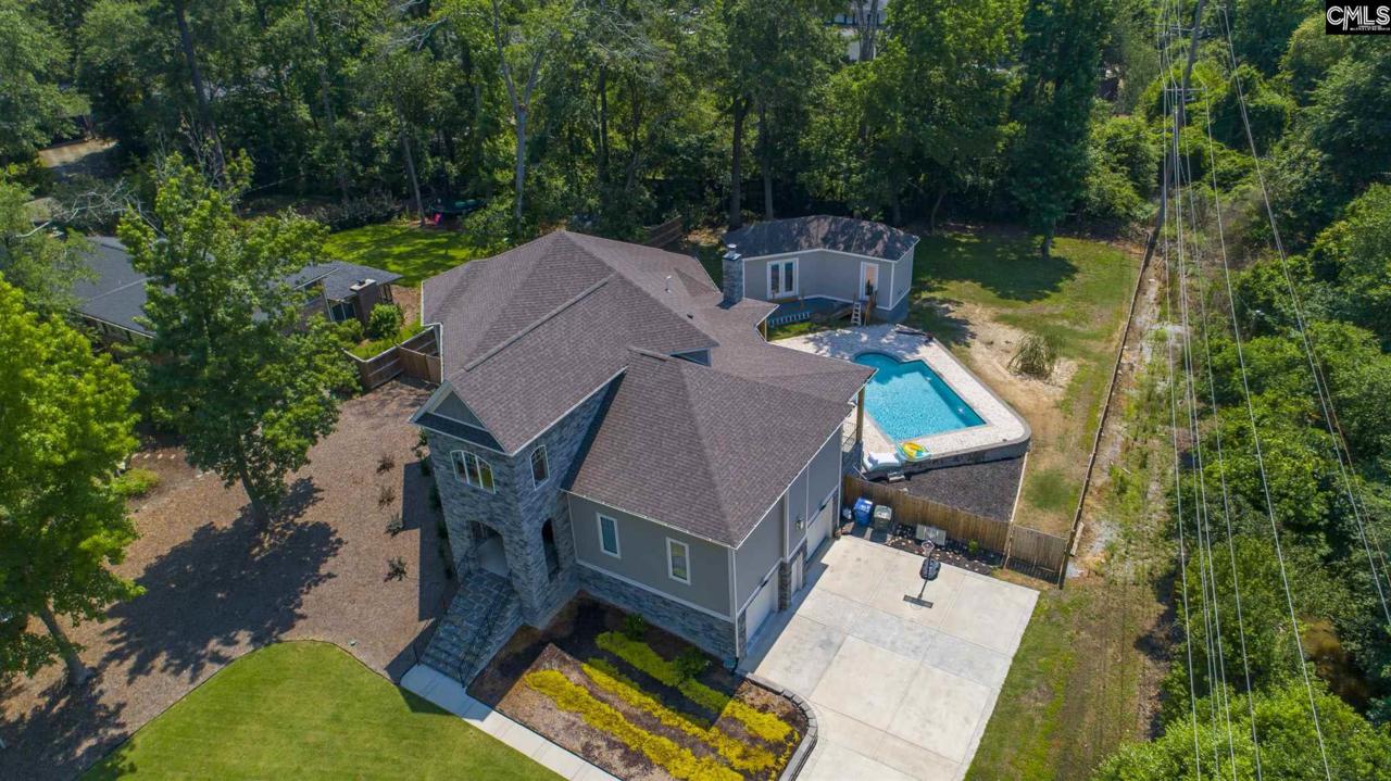 1014 Brentwood Drive - Photo 1