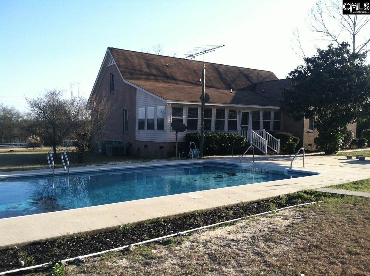 640 Windy Road - Photo 1