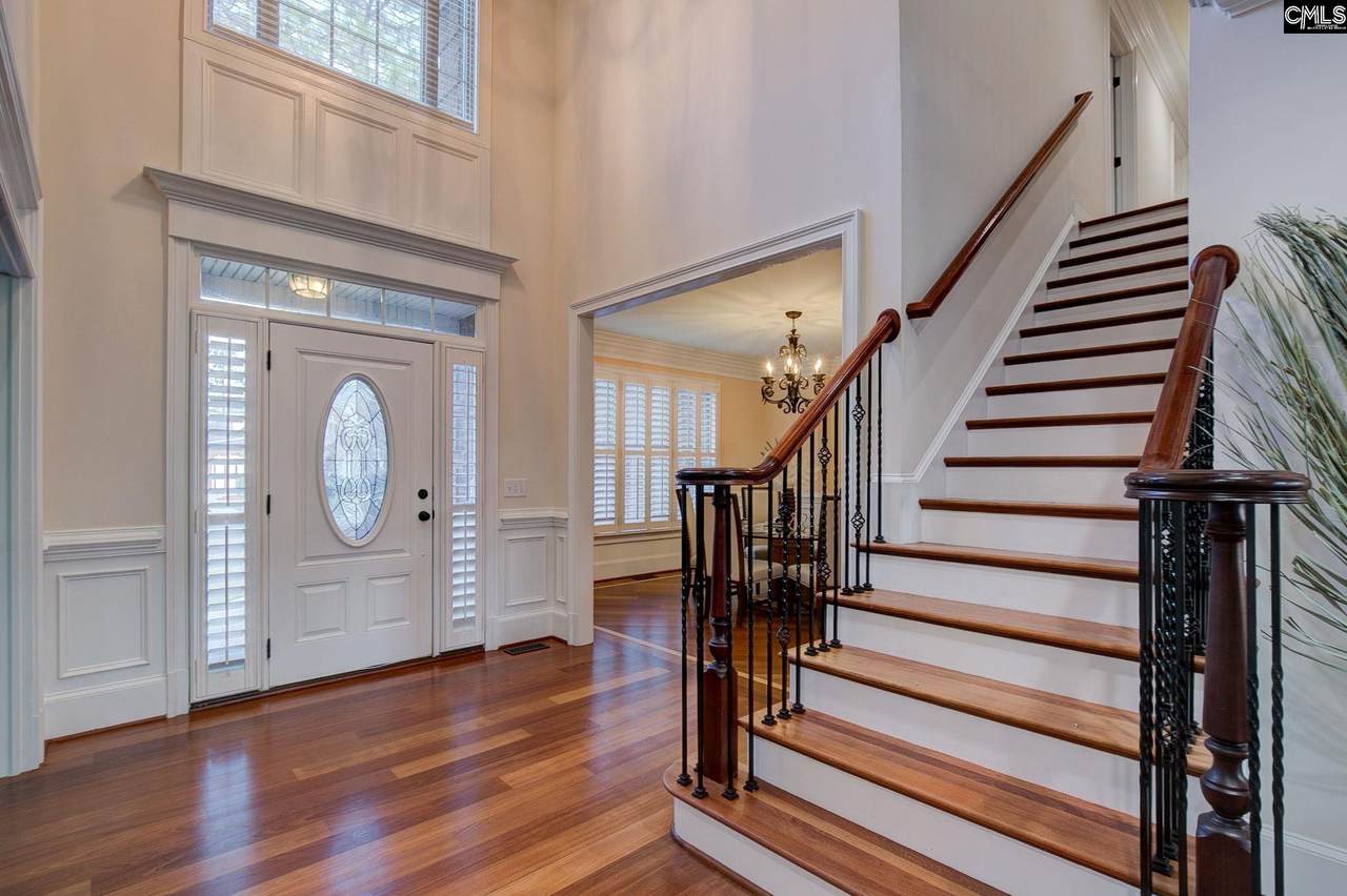 111 Crestwater Drive - Photo 1