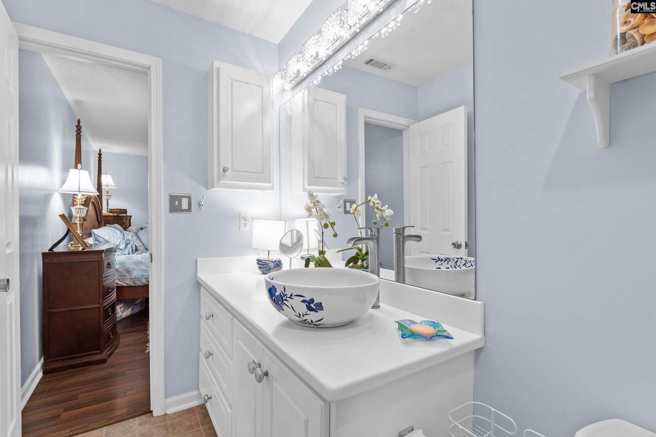 130 Thorn Tree Lane - Photo 1