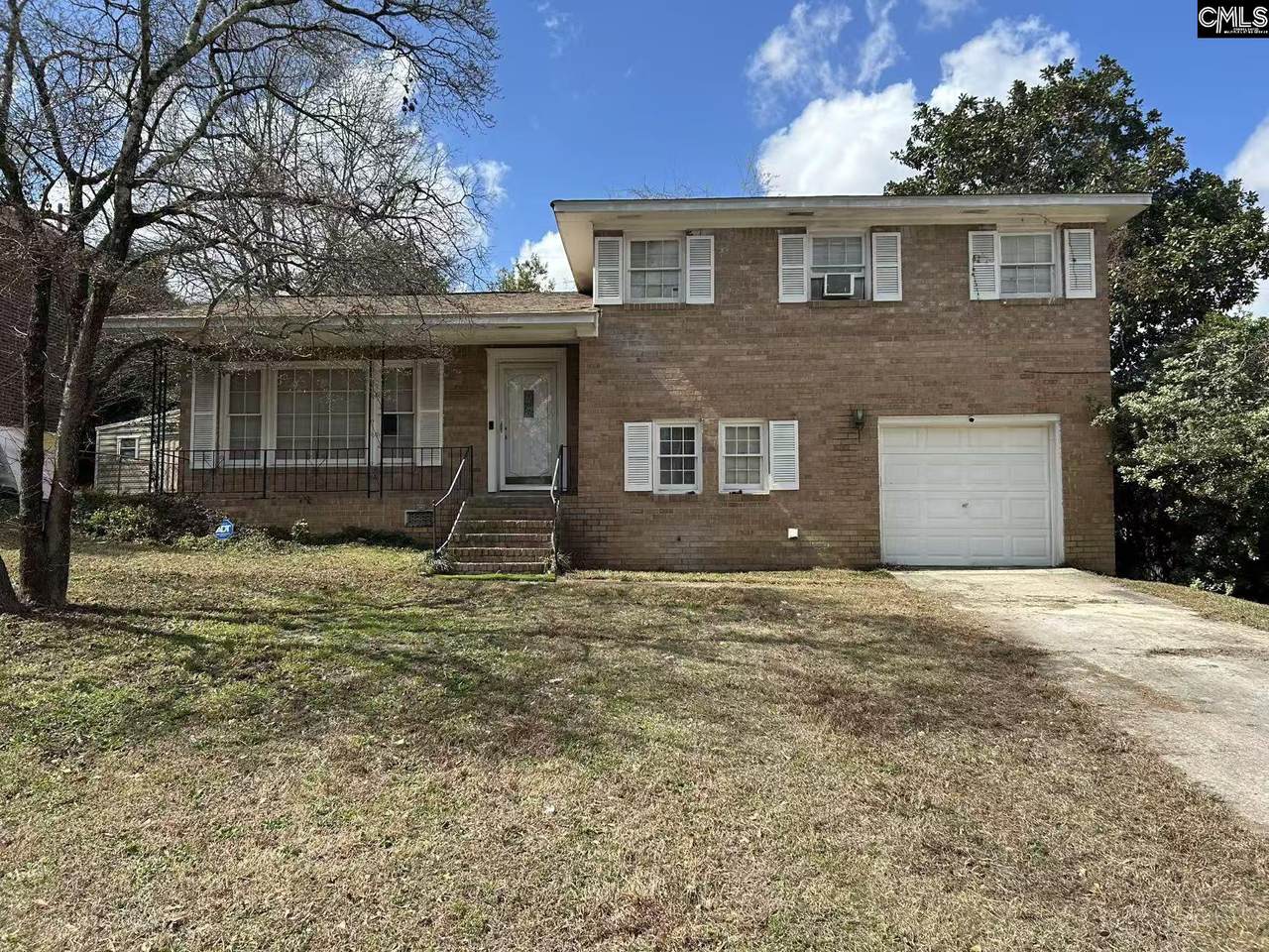 305 Park Lane - Photo 1