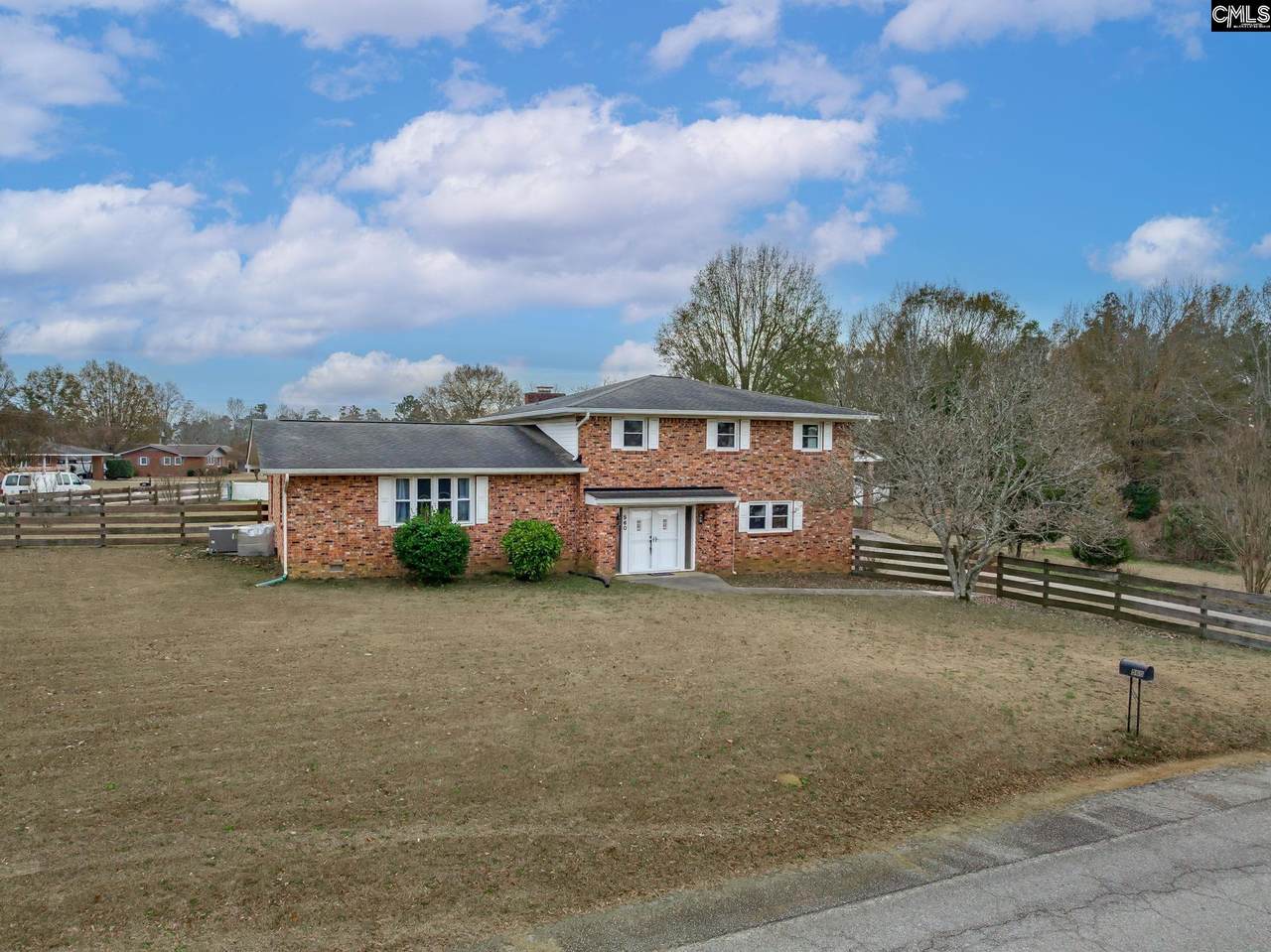 560 Edisto Drive - Photo 1