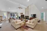 15 Woodpine Court - Photo 8