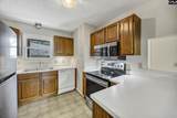 633 Edgewater Lane - Photo 10