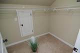 212 Glossy Green Lane - Photo 33