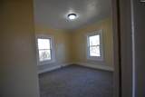 942 Gilder Street - Photo 10