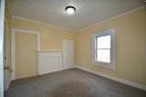 942 Gilder Street - Photo 8