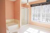 1560 Lee Boulevard - Photo 9