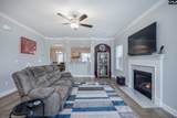 429 Harbour Pointe Drive - Photo 8