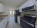 512 Crossing Drive - Photo 7