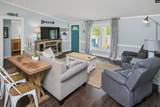 2075 Great North Road - Photo 11