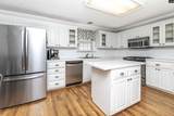 941 Evergreen Avenue - Photo 9