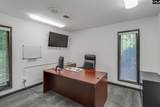 900 Riverhill Circle - Photo 15