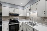 601 River Hill Circle E3 - Photo 14