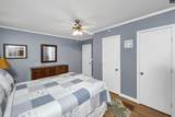 447 Payes Point - Photo 18