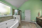 127 Saks Avenue - Photo 33