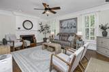 1003 Woodleaf Court - Photo 29