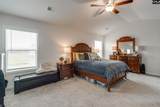 736 Phipps Lane - Photo 18