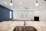 564 Harbour Pointe Drive - Photo 3