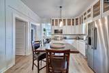 720 Lexington Avenue - Photo 10