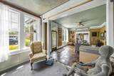 909 College Street - Photo 13