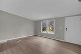 127 Castleville Court - Photo 15