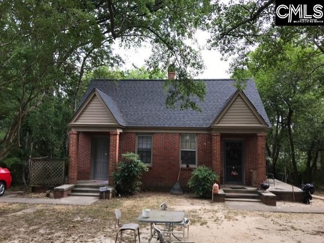 822 Cedar Terrace - Photo 1