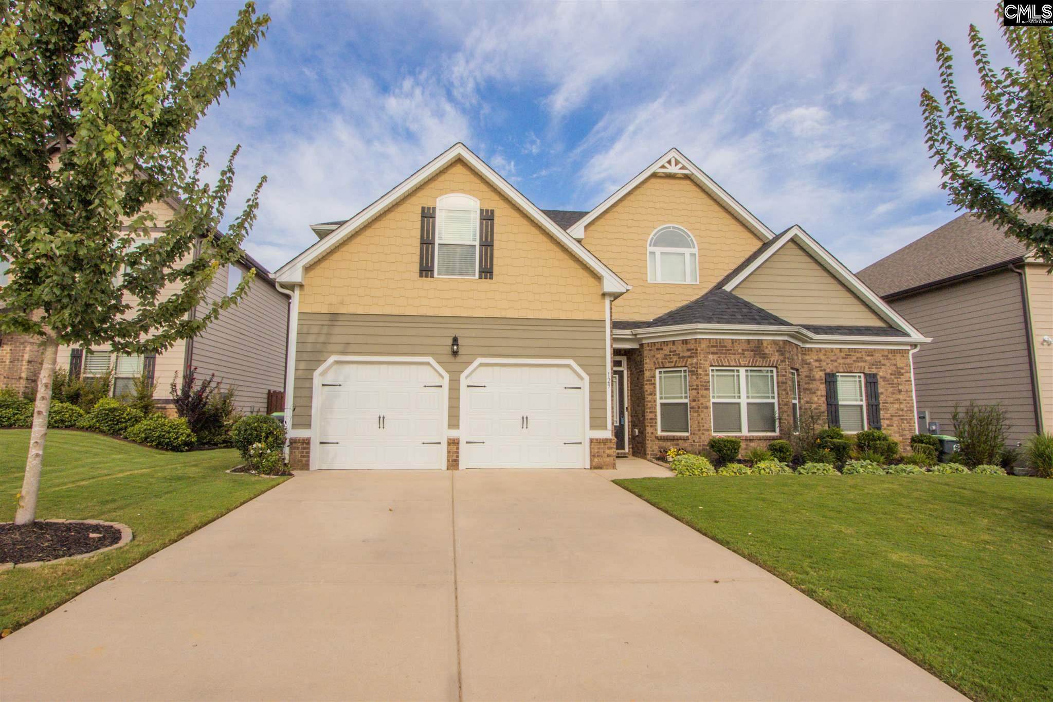 129 Village Green Way - Photo 1