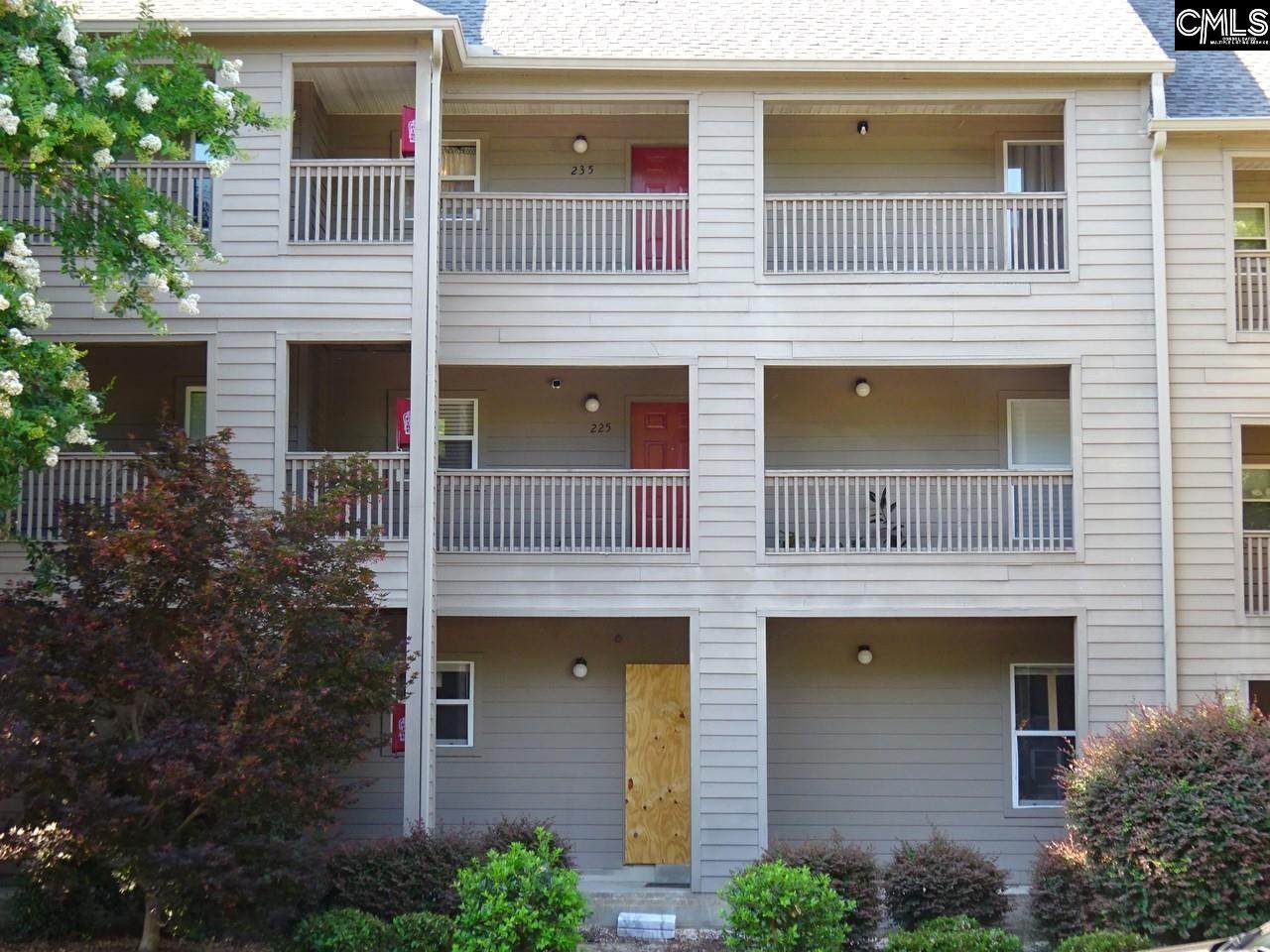 235 Edgewater Lane - Photo 1