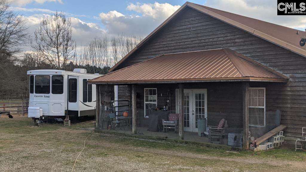 815 Pinegrove Road - Photo 1