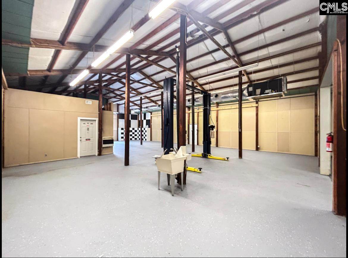 1901 Hollingshed Road - Photo 1