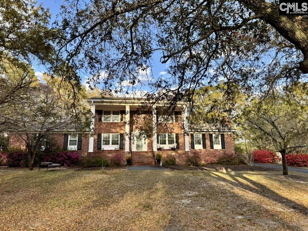 127 Leonard Circle - Photo 1