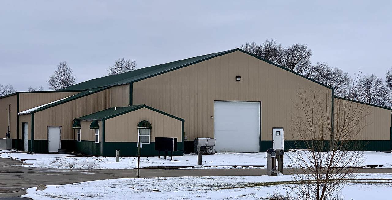 1780 Lindbergh Dr - Photo 1
